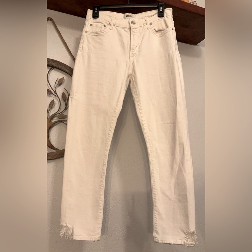 White distress jeans